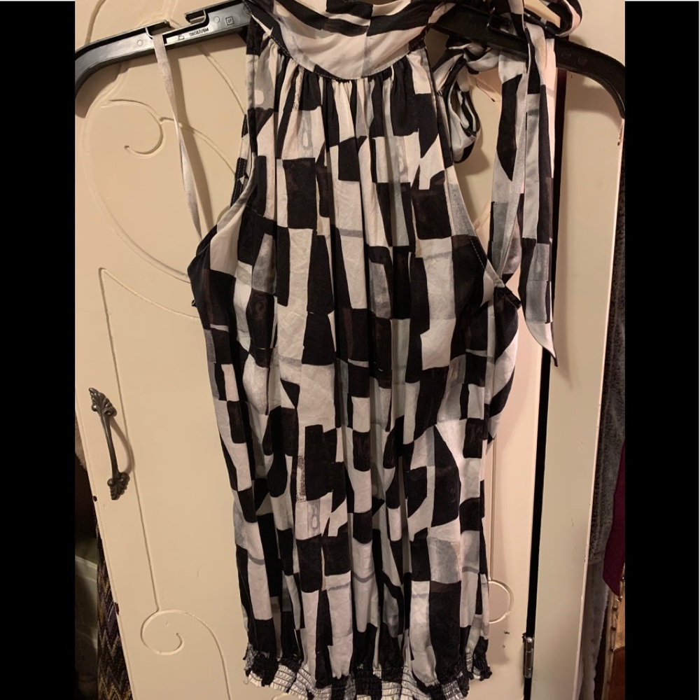 XS WHBM sleeveless silk top
